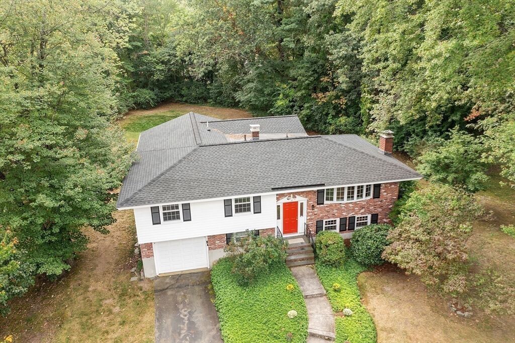 Property Photo:  10 Brook St  MA 01824 