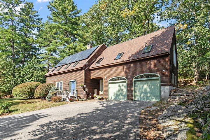 Property Photo:  28 Foster Street  MA 01915 