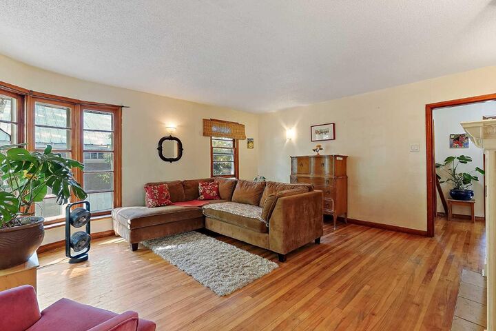 1253 8A Avenue S  Lethbridge AB T1J 1S4 photo