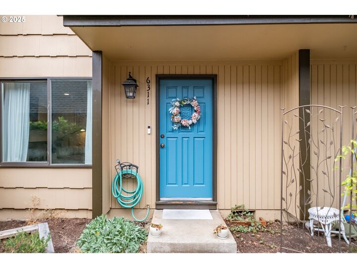 Property Photo:  6311 Fairway Ave  OR 97306 
