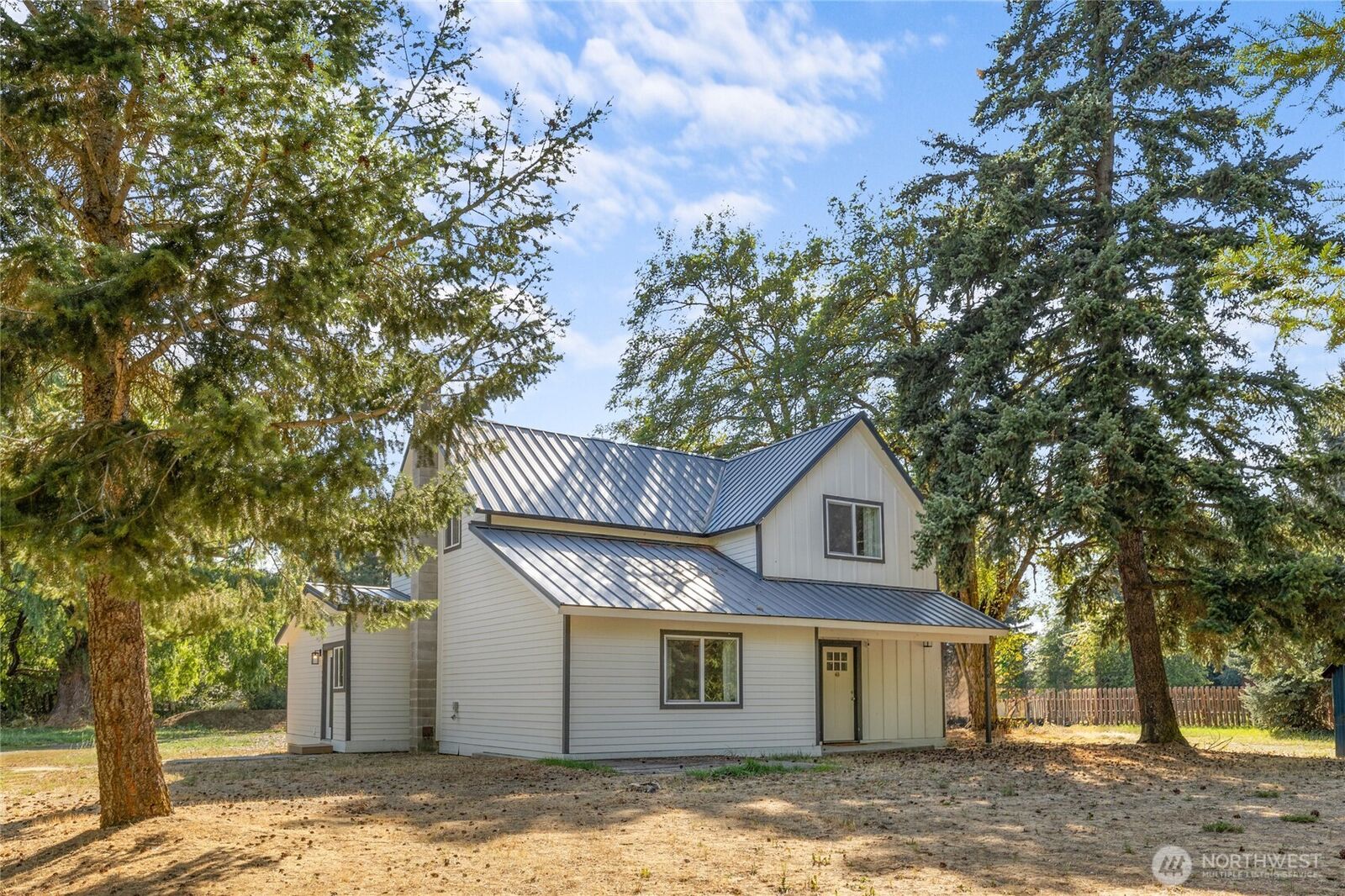 Property Photo: 1660 Airport Road WA 98922