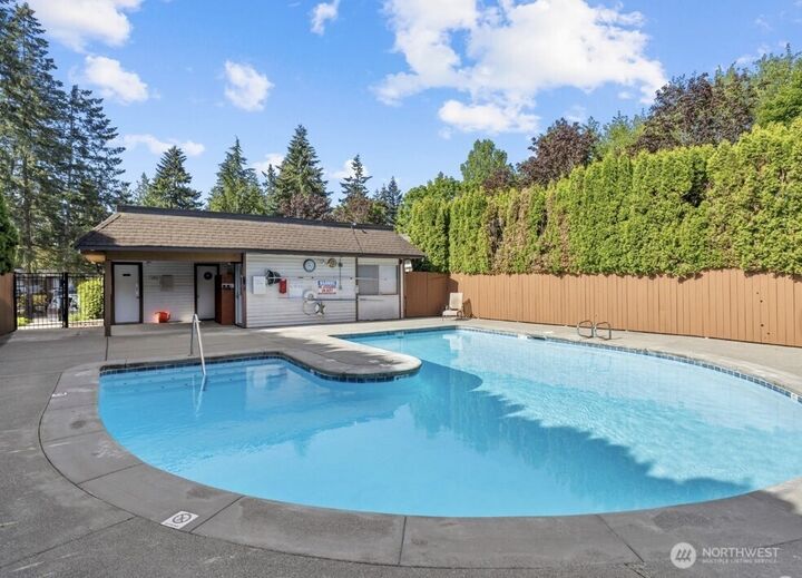 Property Photo:  7205  224th Street SW M6  WA 98026 