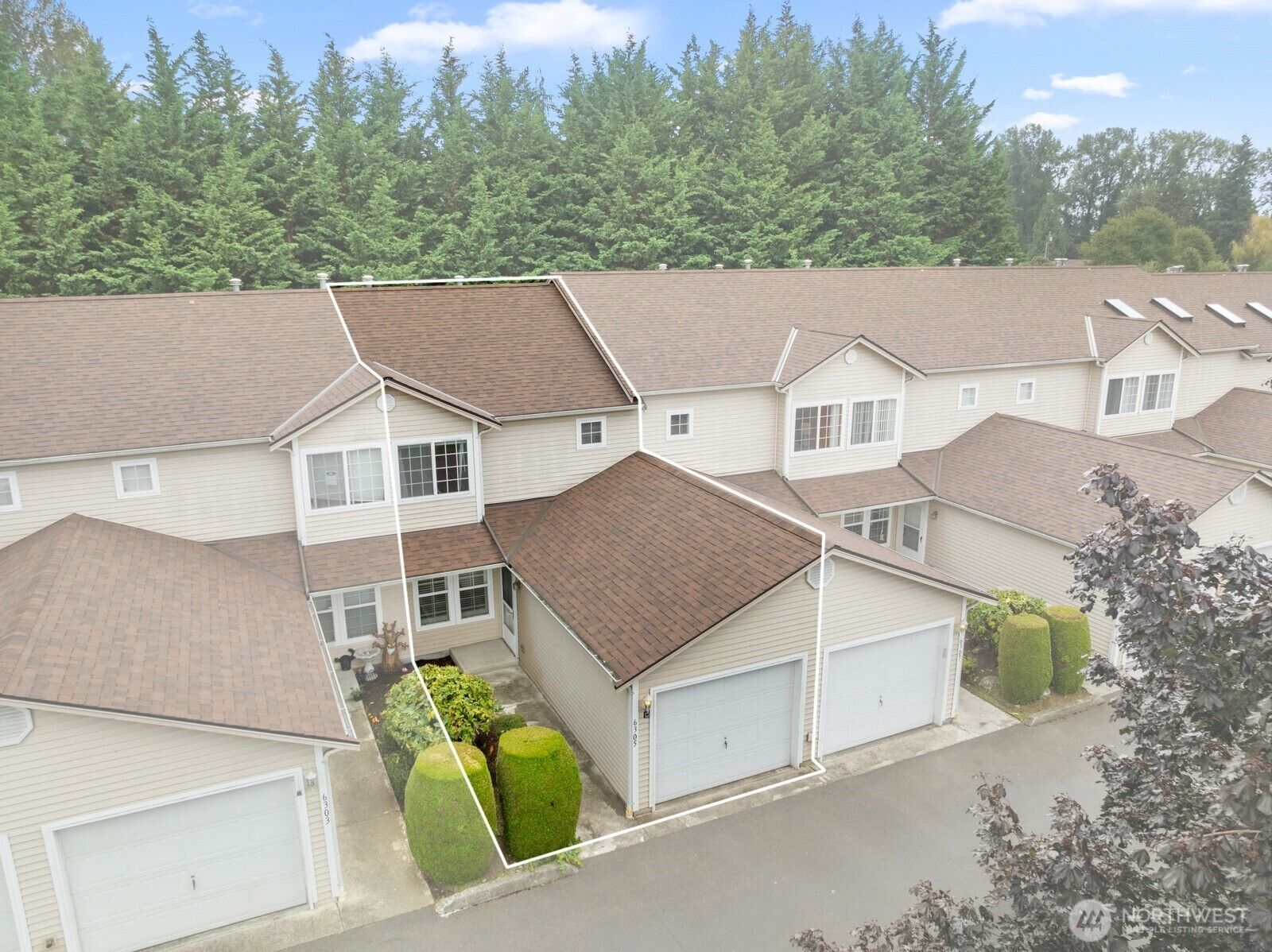 Property Photo:  6305  111th Avenue E  WA 98372 