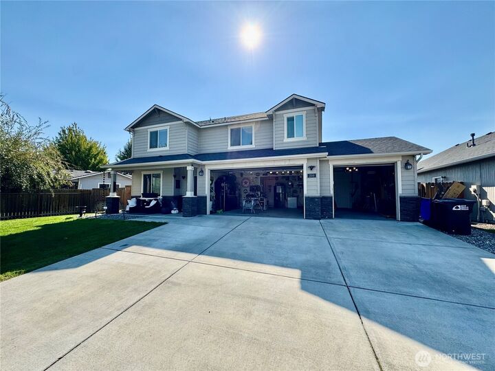 Property Photo: 209 Chapra Street WA 99362