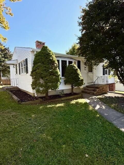 Property Photo:  91 W Earle Street  RI 02864 