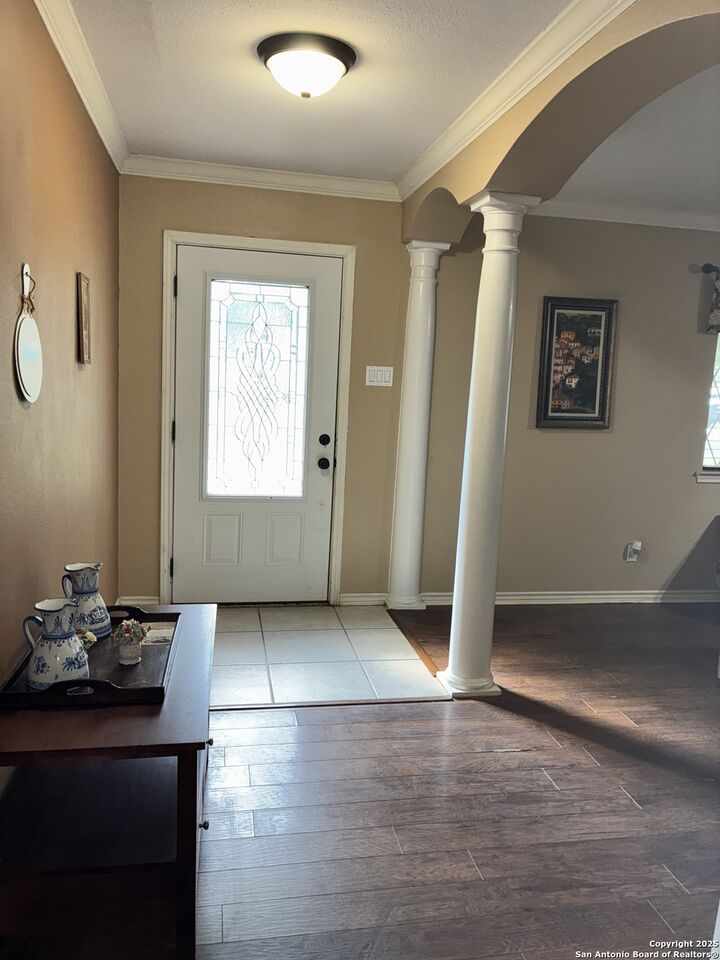 Property Photo:  114 Nueces  TX 78155 