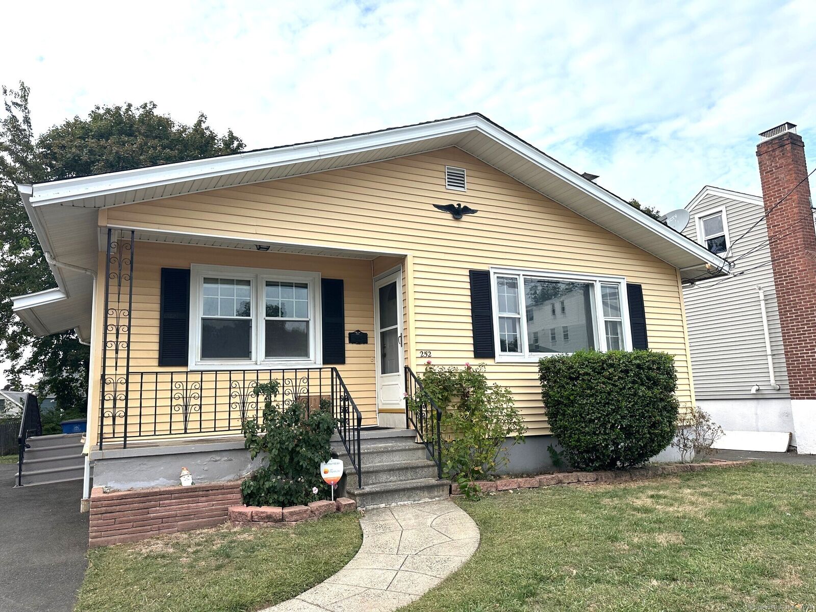 Property Photo: 252 Lighthouse Road CT 06512
