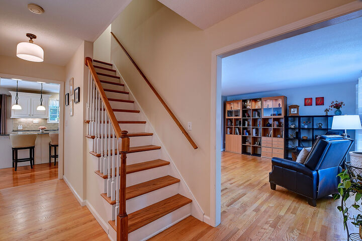 Property Photo:  884 Moss Farms Road  CT 06410 