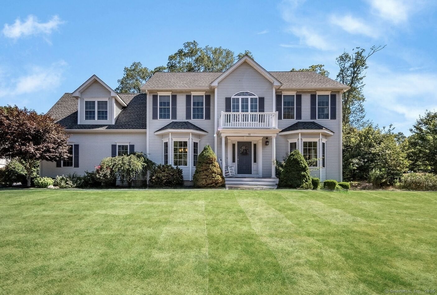 Property Photo:  98 Arbor Crossing  CT 06333 