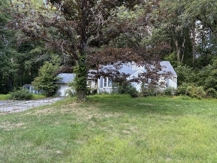 Property Photo:  14 Collelo Avenue  CT 06354 