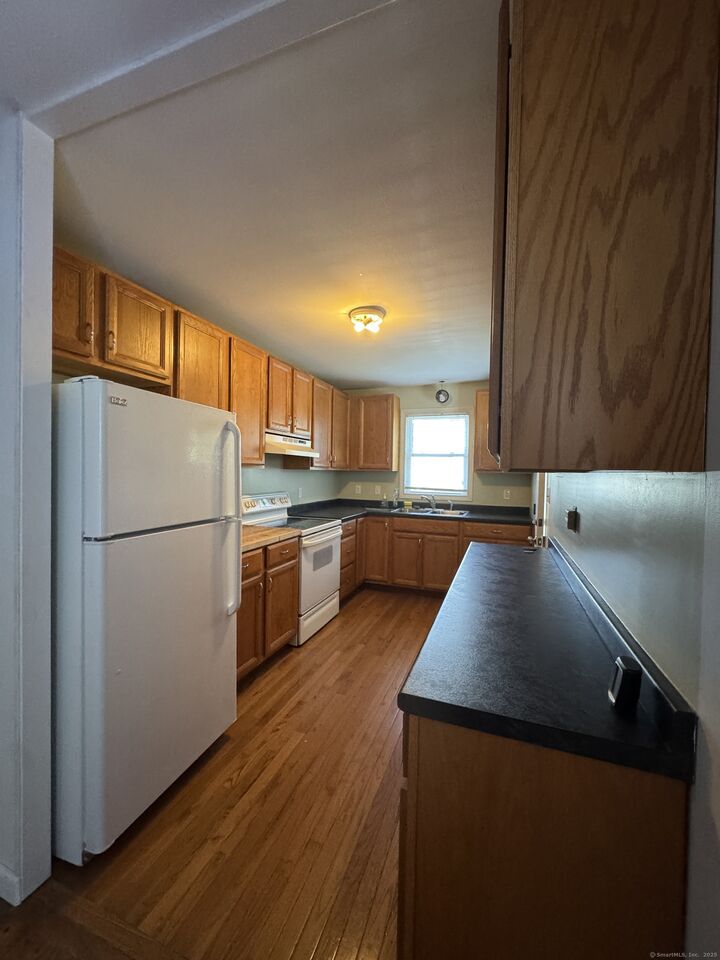 Property Photo:  107 Chestnut Street  CT 06405 