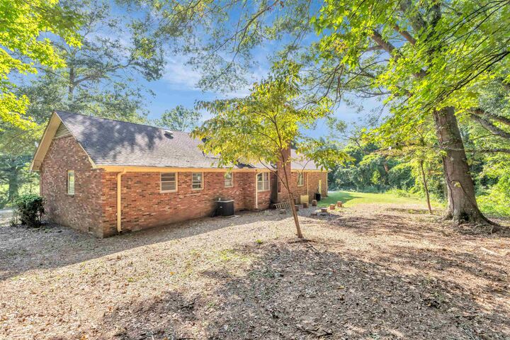 Property Photo:  110 Edgecombe Road  SC 29307 