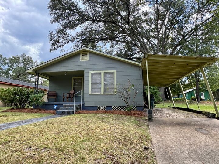 Property Photo: 303 Felix St GA 31792