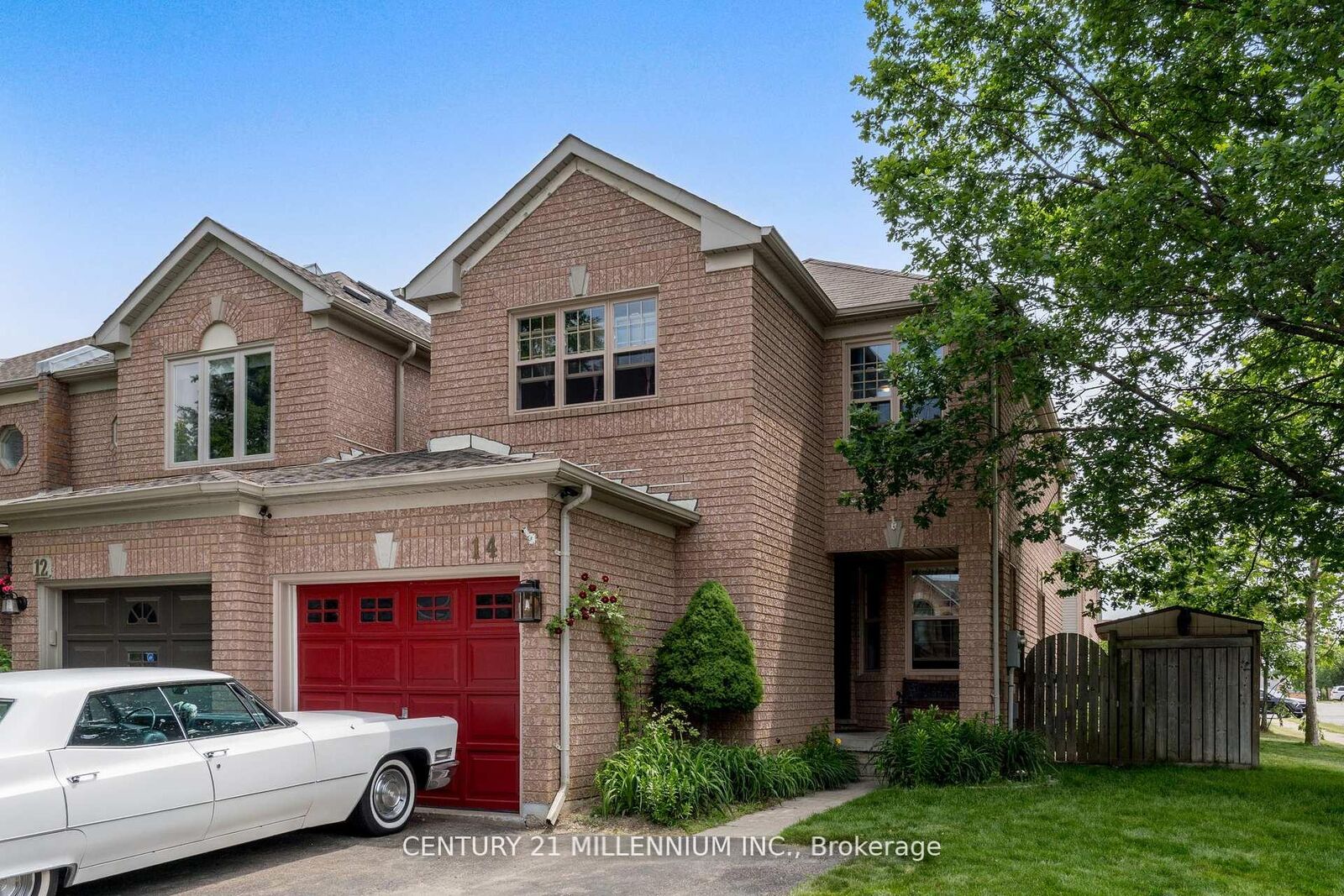Property Photo:  14 Forestgrove Circle  ON L6Z 4T3 
