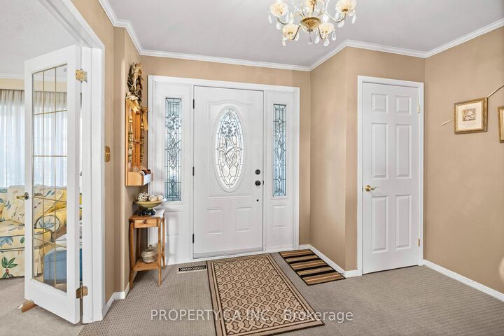 Property Photo:  2536 Birch Crescent  ON L5J 4H1 