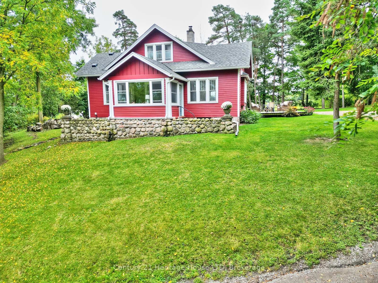 Property Photo:  3426 King Street  ON L0R 2C0 