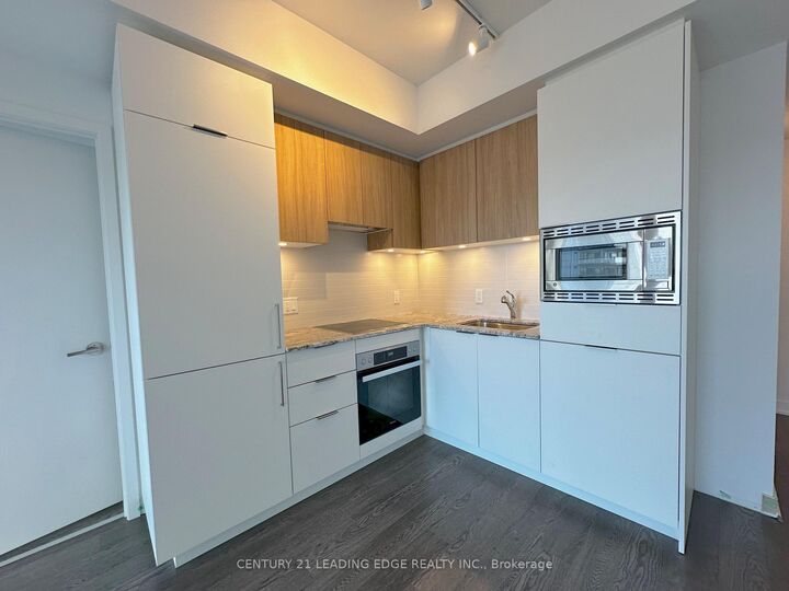 Photo de la propriété:  50 O'Neill Road 518  ON M3C 0R1 