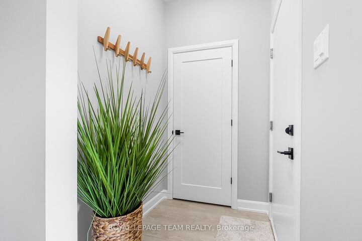 Property Photo: 346 Lewis Street W ON K0G 1N0