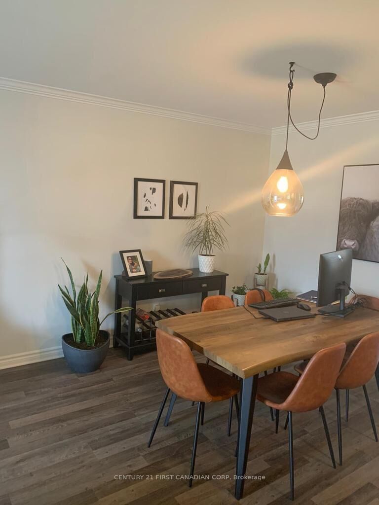 Property Photo:  140 Conway Drive 46  ON N6E 3N2 