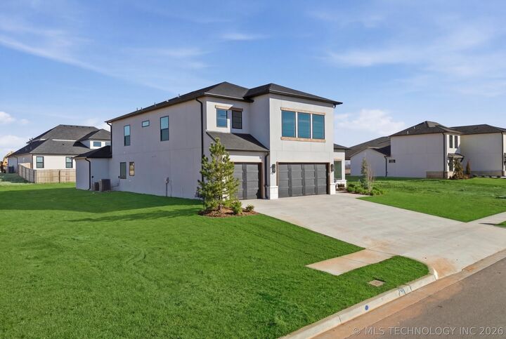 Property Photo:  2347 E 135th Drive S  OK 74008 