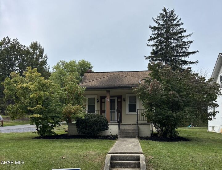942 S Juliana Street  Bedford PA 15522 photo