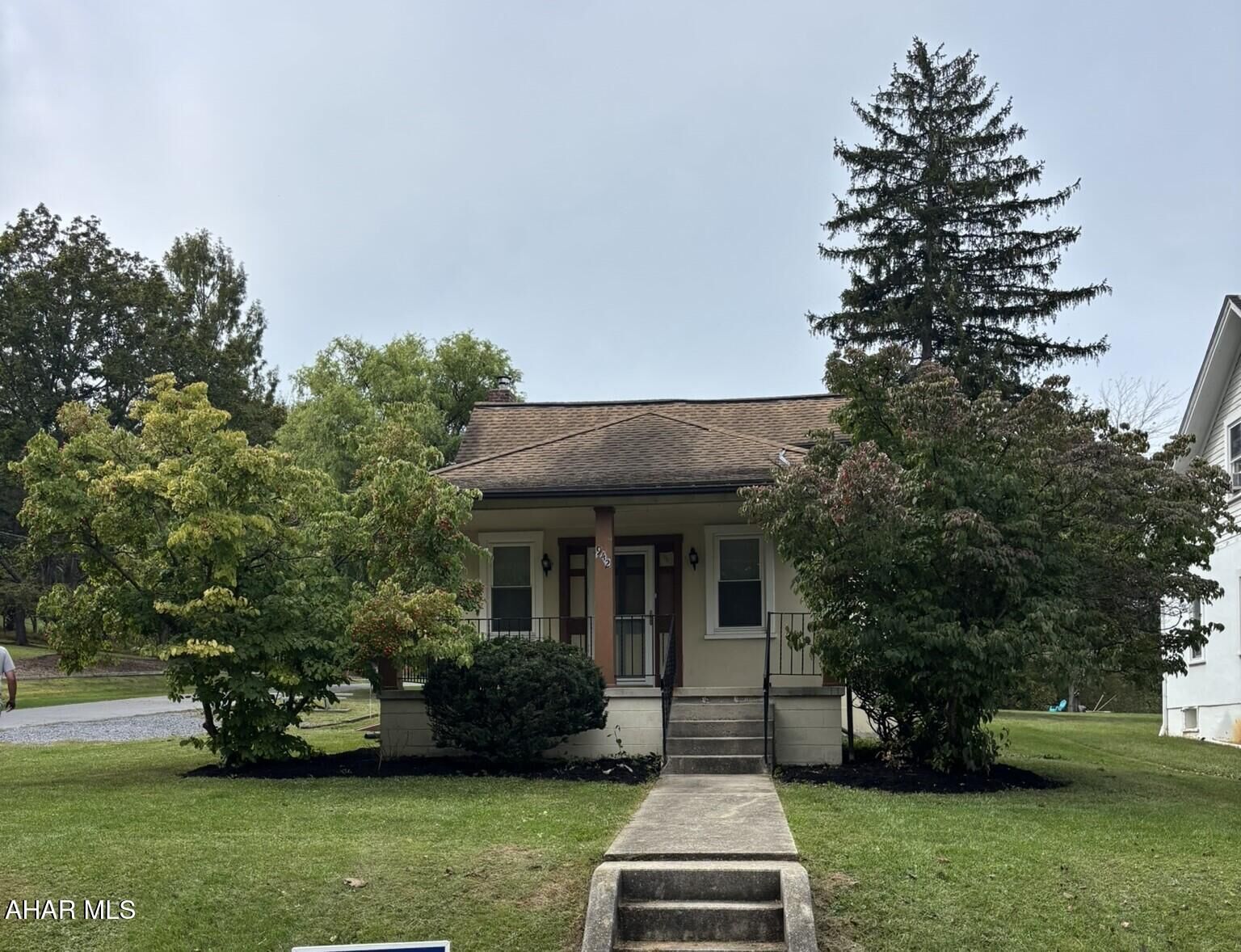 Property Photo: 942 S Juliana Street PA 15522