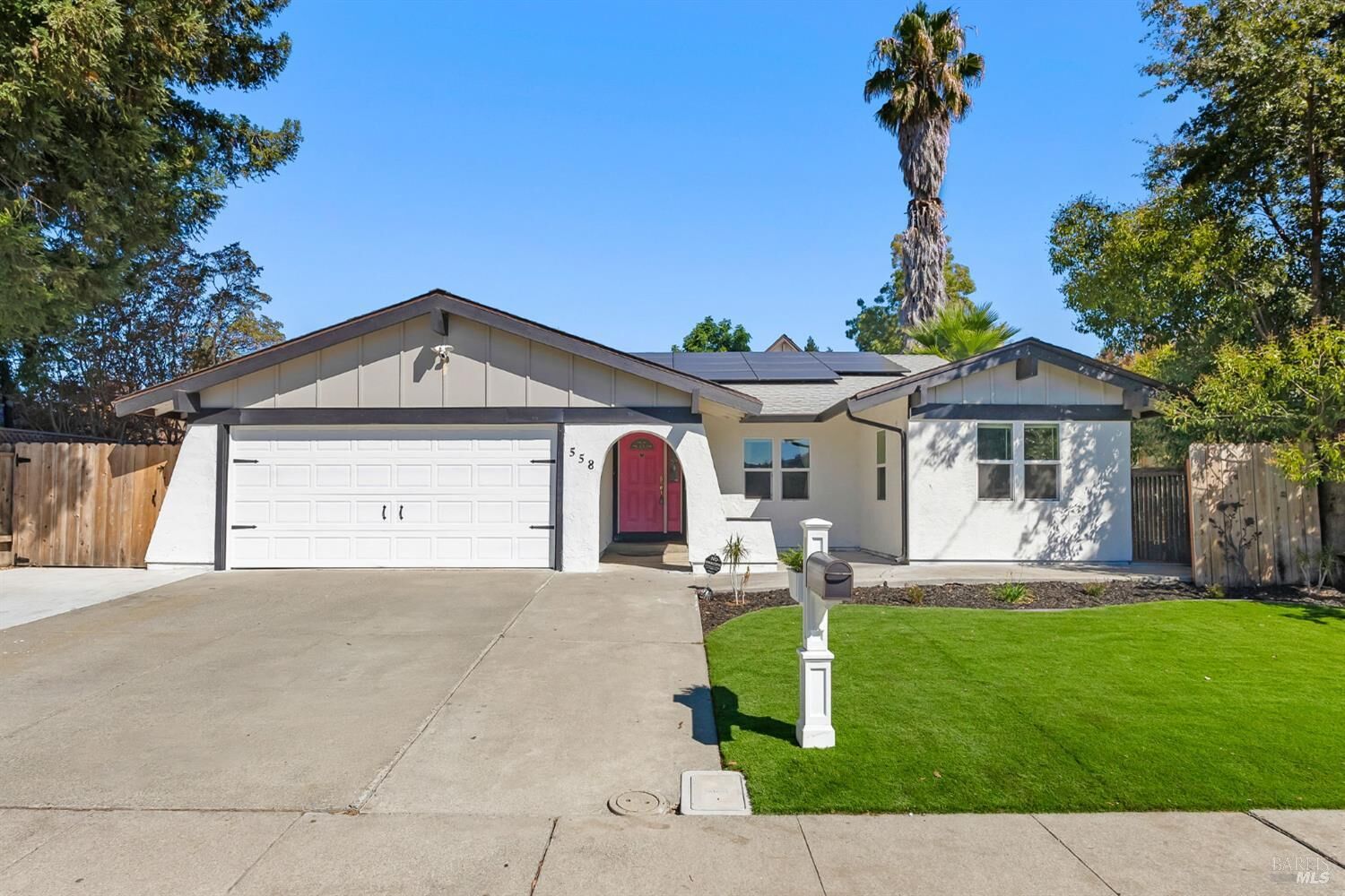 Property Photo:  558 Maywood Way  CA 94533 