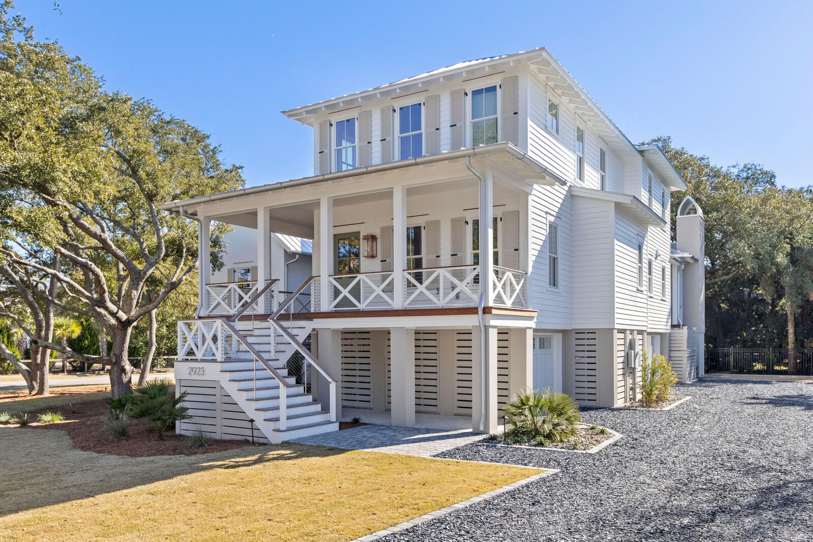 Property Photo: 2923 Middle Street SC 29482