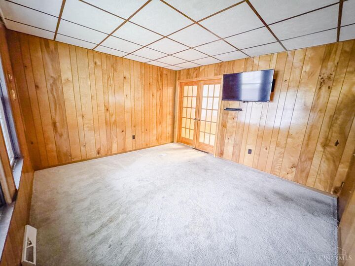 Property Photo: 3815 Watterson Road OH 45227