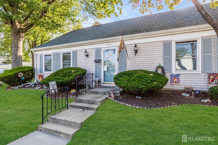355 New Haven Way 355C  Monroe NJ 08831 photo