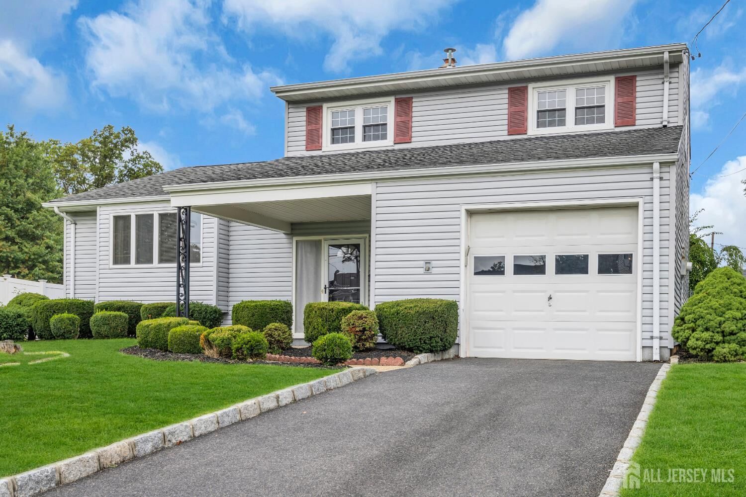 Property Photo: 118 Osceola Avenue NJ 08846