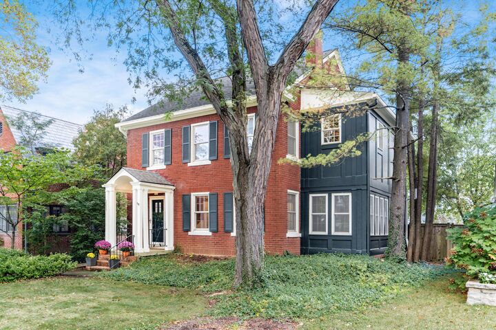Property Photo:  2558 Bryden Road  OH 43209 