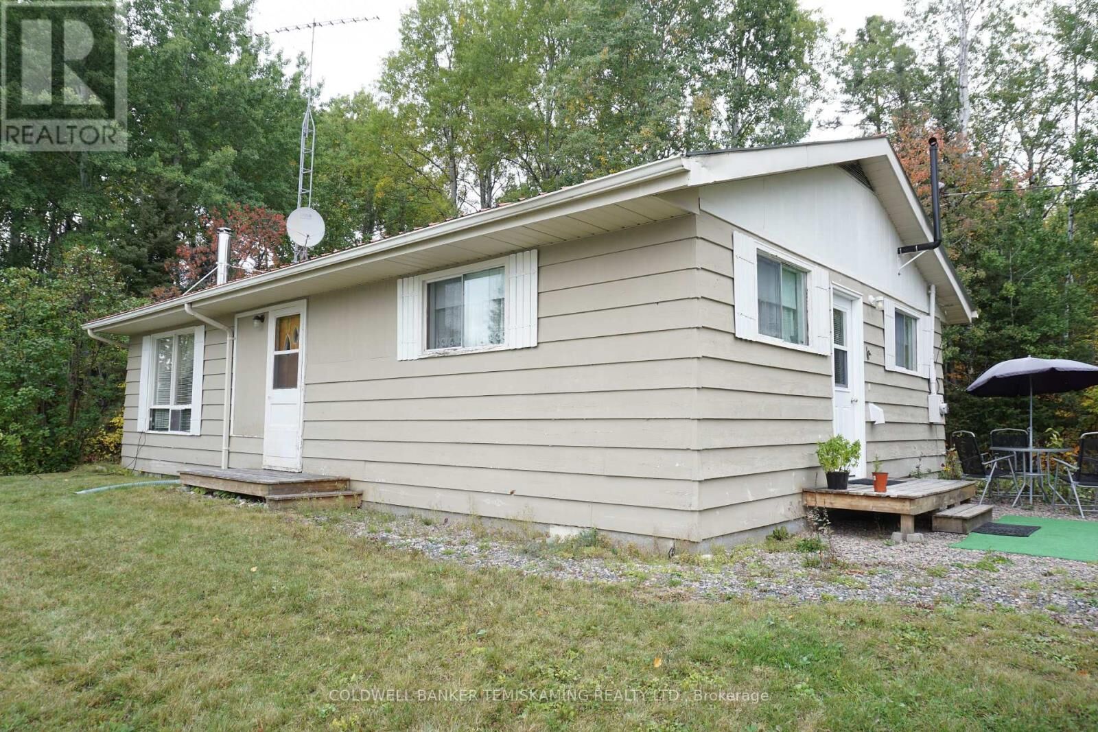 Property Photo:  30 Ninth Street East  ON P0J 1J0 