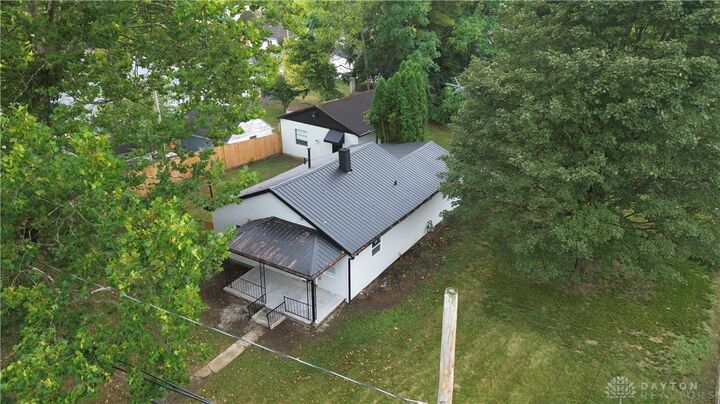 Property Photo: 1015 Hillcrest Avenue OH 45504