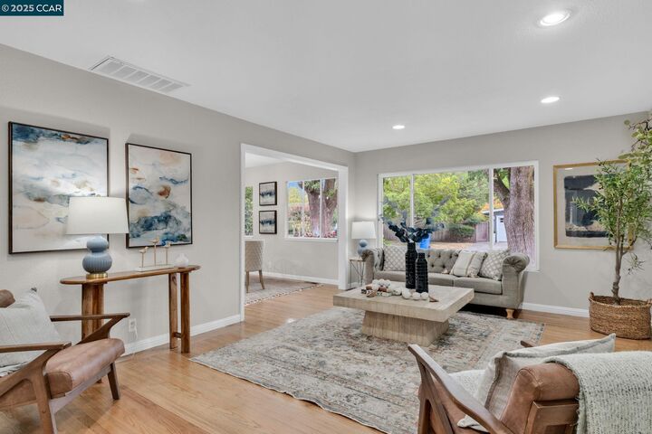Property Photo: 1760 Magnolia Way CA 94595