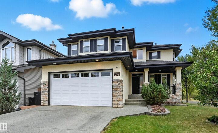 976 Hollingsworth Bend NW  Edmonton AB T6R 3G7 photo
