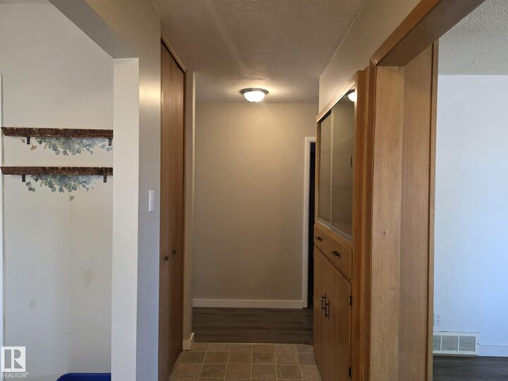 Property Photo:  4717 47A Avenue  AB T7A 1H9 