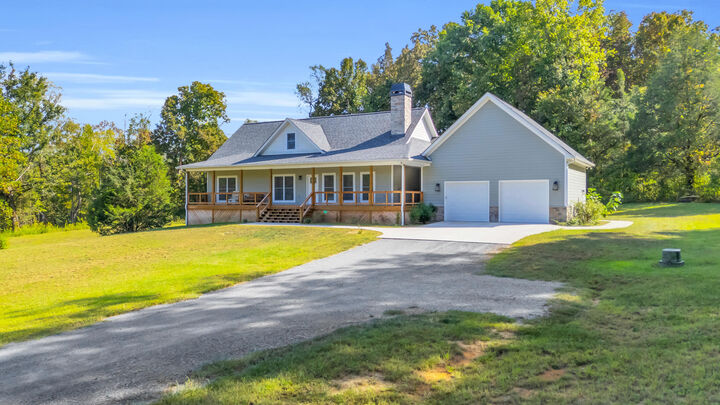 Property Photo: 293 Kincannon Lane NW TN 37336
