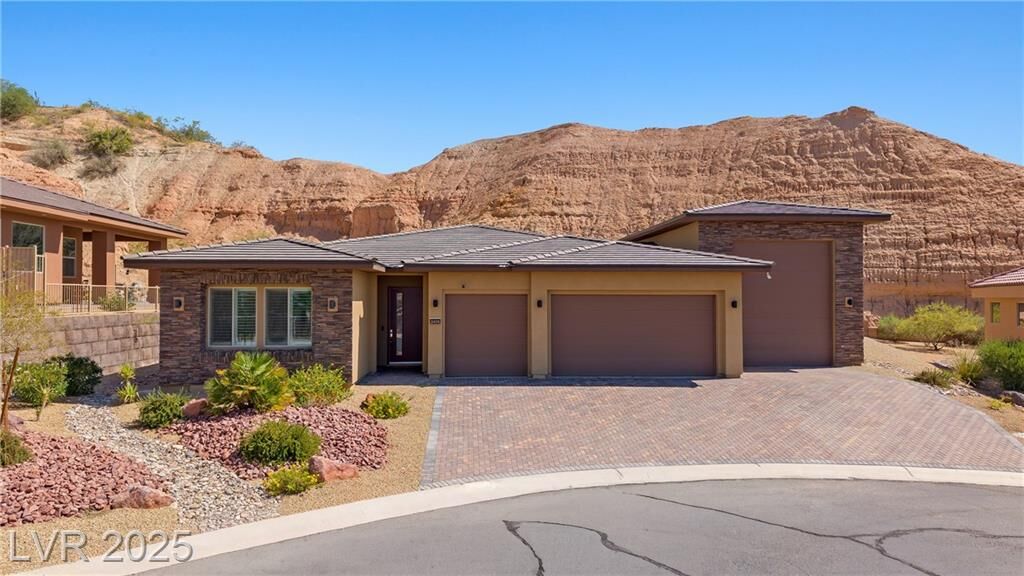 Property Photo:  1414 Pomegranate Trail  NV 89027 
