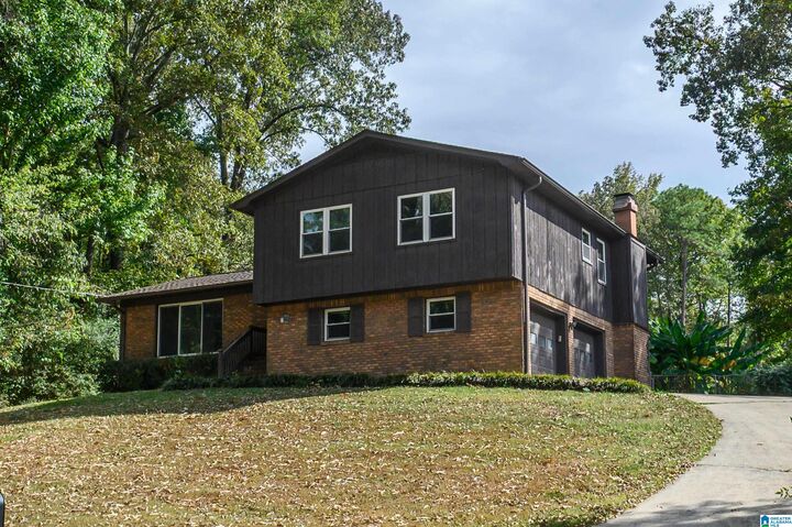 Property Photo: 1807 Apache Way AL 35007