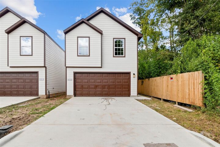 6723 Cohn Street  Houston TX 77091 photo