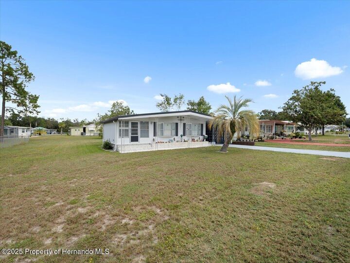 Property Photo:  8221 Highpoint Boulevard  FL 34613 