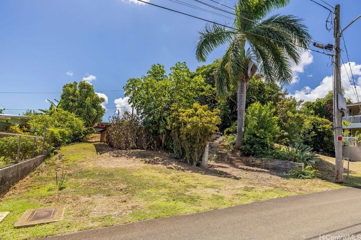 Property Photo:  45-94 Ka Hanahou Place  HI 96744 