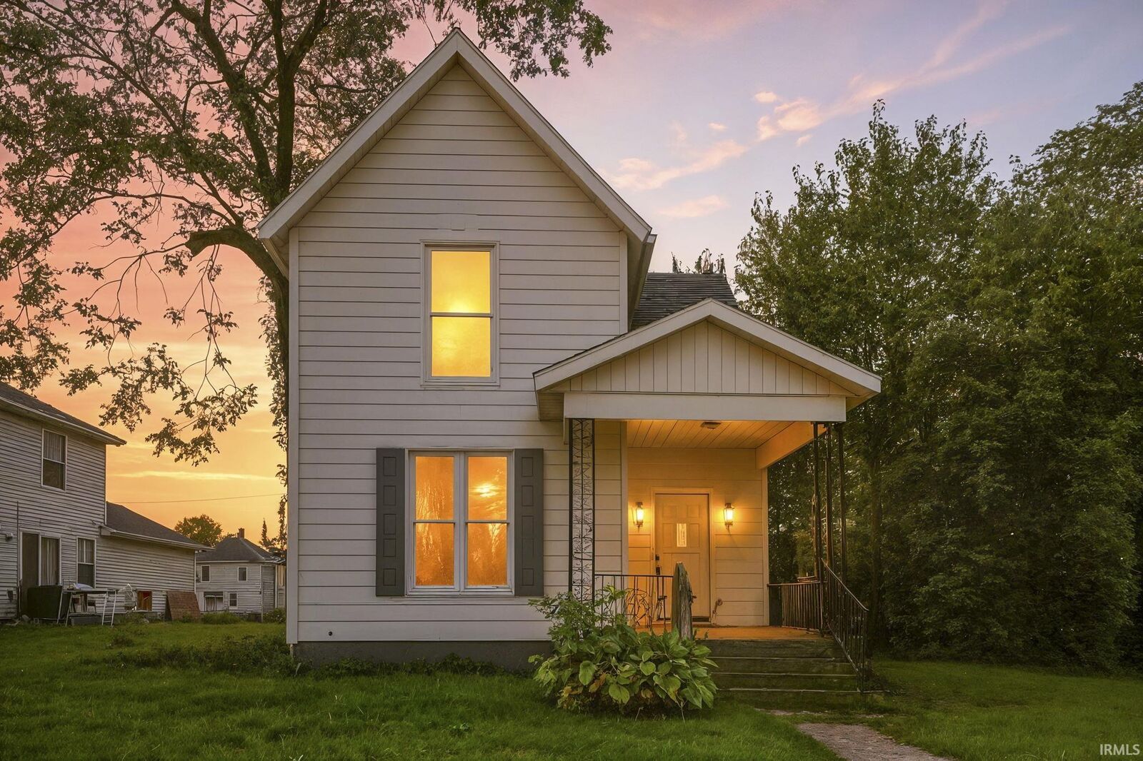 Property Photo:  908 Liberty Street  IN 46803-3927 