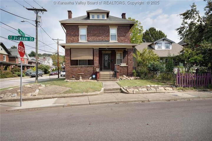 1578 Jackson Street  Charleston WV 23311 photo