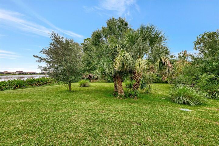 Property Photo:  11880 Hunters Creek Road  FL 34293 