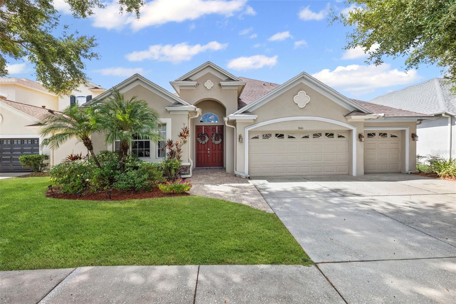Property Photo:  3041 Stonegate Falls Drive  FL 34638 