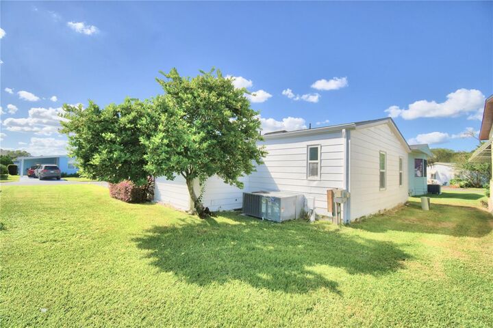 Property Photo:  4816 Goldenview Lane  FL 33811 