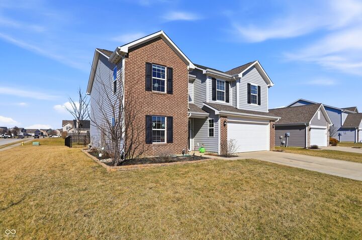 Property Photo:  2202 Silver Spoon Drive  IN 46140 