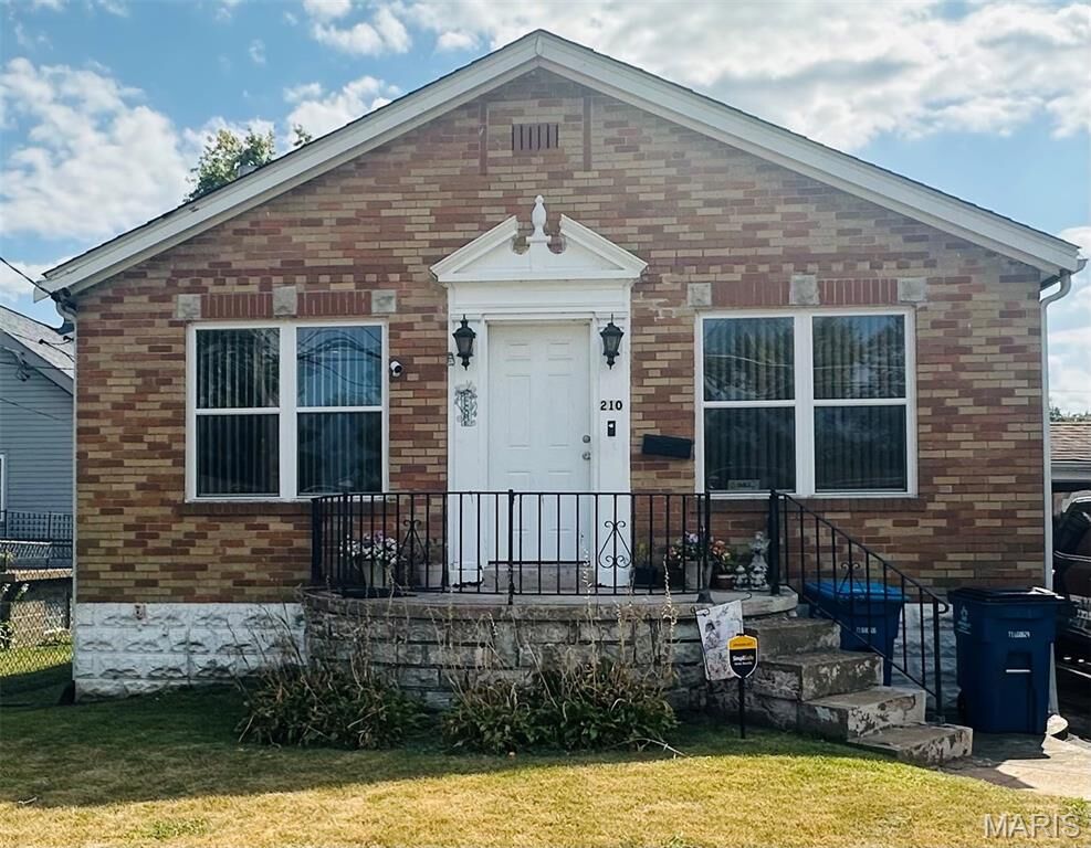 Property Photo:  210 W Felton Avenue  MO 63125 